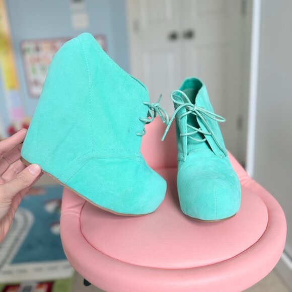 Pastel Mint Wedge Heels - Picture 2 of 9